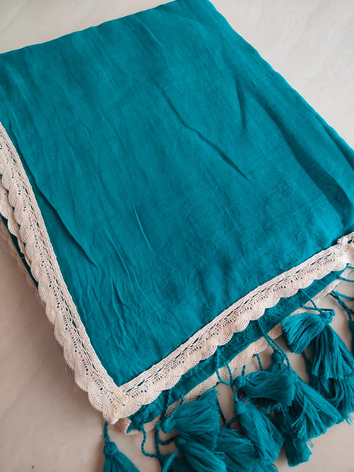 Viharika Flowy lace: Blue V03